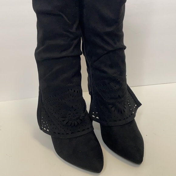 Venus Trouser Boots Size 6 Black Velvet Style with Eyelet Design - Picture 4 of 13